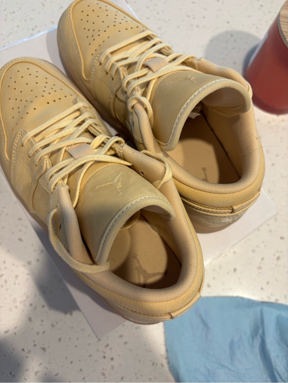Nike Air Jordan 1 Low SE Pale Vanilla Gum Women’s Size 8 FZ3972-294 w/ Box - Picture 4 of 9
